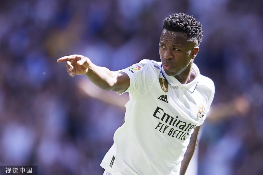 由於多名主 由於多名主