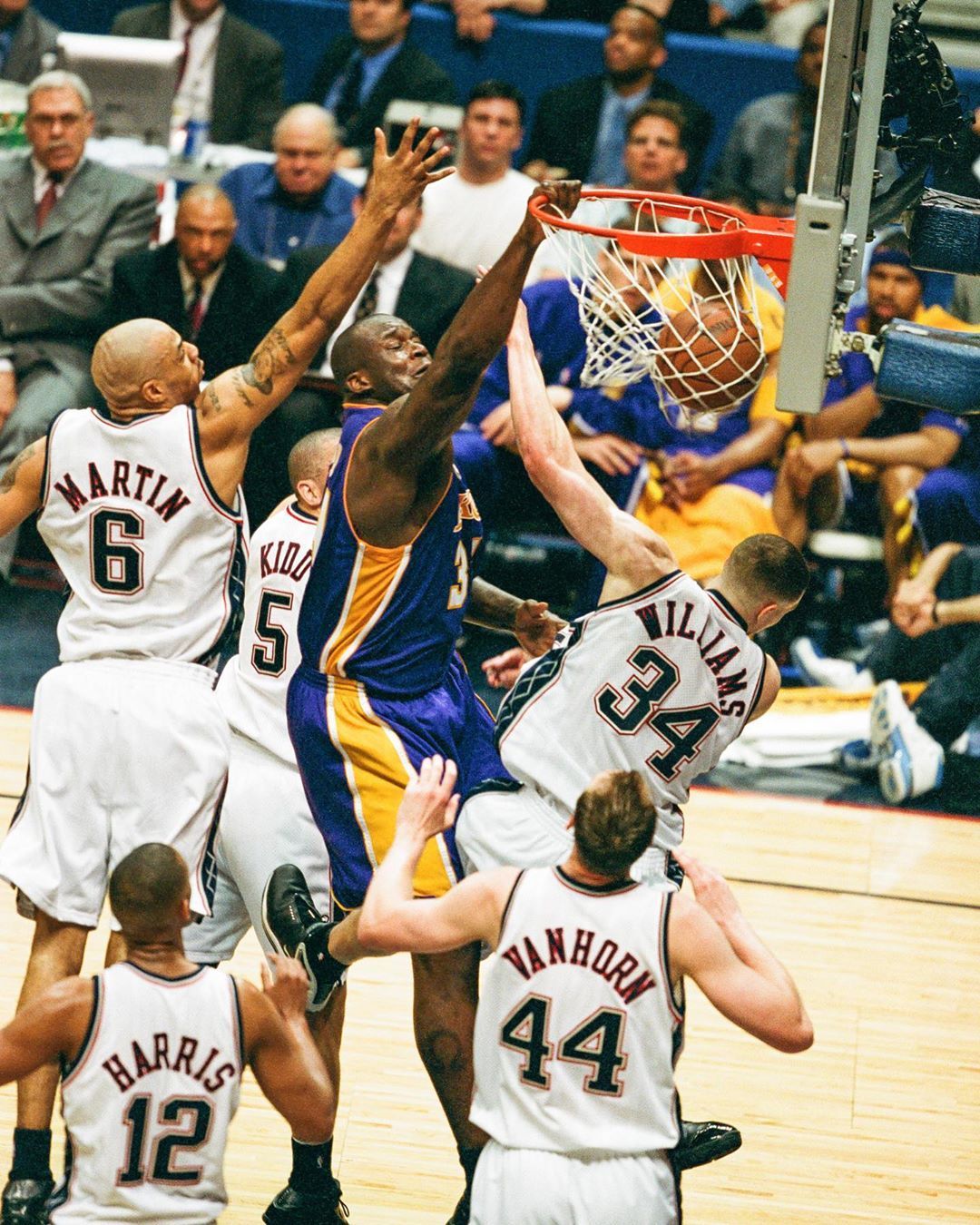 反而塑造职 反而塑造职